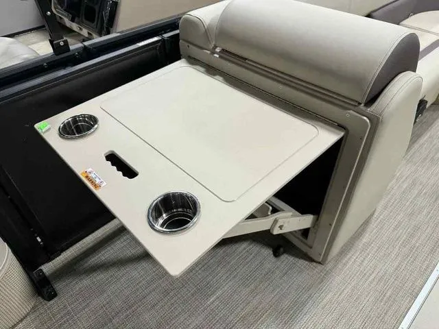 Slide: The Image of Bentley Pontoons Legacy 243 Swingback Dual Captain 3/4 Tube 2026 - 6