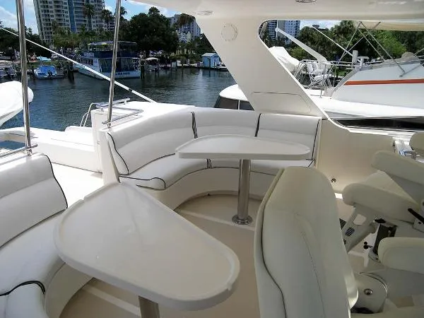 Slide: The Image of Marlow 70E Explorer 2004 - 4