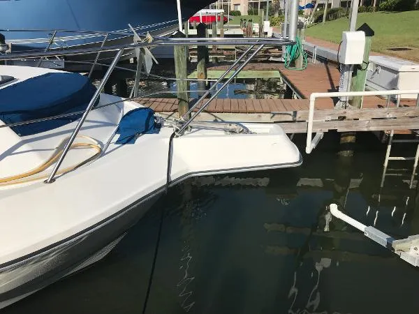 Slide: The Image of Harbor Master 400 Pilothouse Motoryacht 1994 - 3