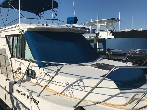 Slide: The Image of Harbor Master 400 Pilothouse Motoryacht 1994 - 6