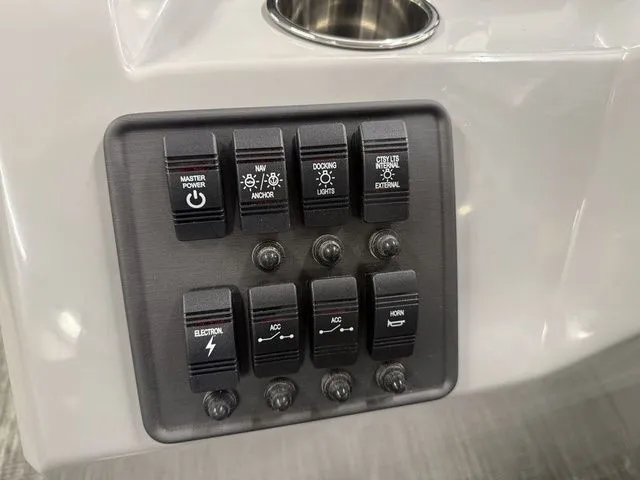 Slide: The Image of Bentley Pontoons Bolt 203 2026 - 15