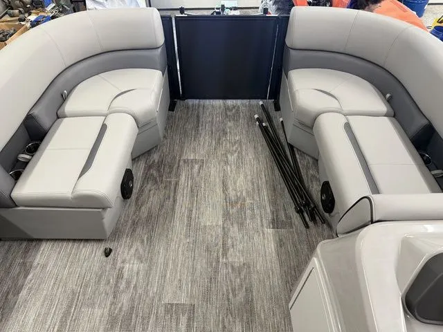 Slide: The Image of Bentley Pontoons Bolt 203 2026 - 22