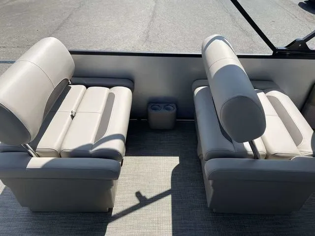 Slide: The Image of Bentley Pontoons Legacy 223 QSB Dual Captain Full Tube 2025 - 26