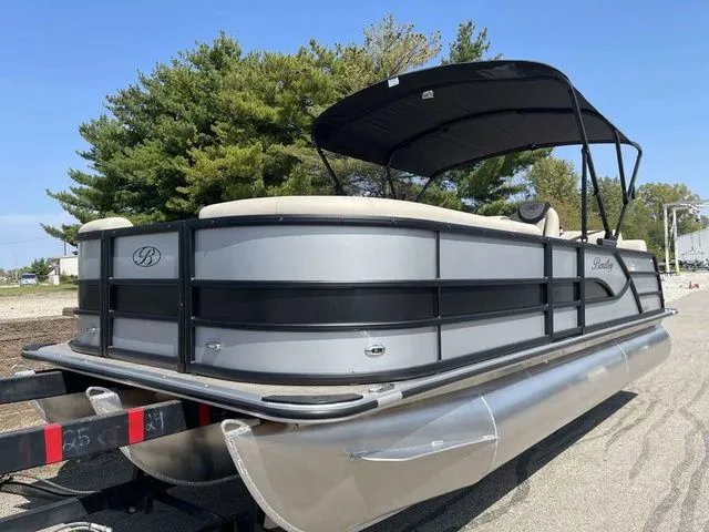 Slide: The Image of Bentley Pontoons Legacy 223 QSB Dual Captain Full Tube 2025 - 3