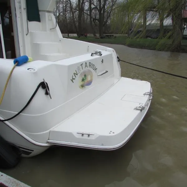 Slide: The Image of Silverton 351 Sedan Cruiser 1997 - 2
