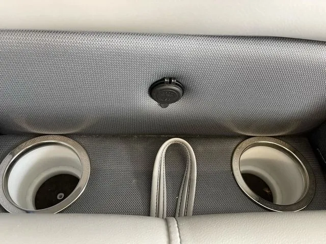 Slide: The Image of Bentley Pontoons Legacy 243 Navigator Dual Captain Extended Deck Fu 2025 - 14