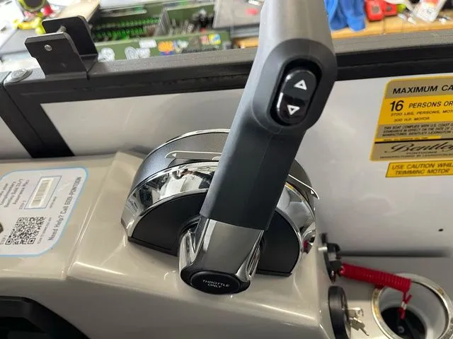 Slide: The Image of Bentley Pontoons Legacy 243 Navigator Dual Captain Extended Deck Fu 2025 - 26