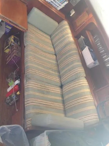 Slide: The Image of Islander 32-2 1979 - 11