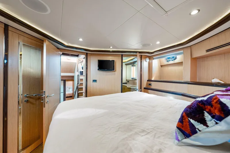 Slide: The Image of 2010 83 Ocean Alexander Motor Yacht 'Relentless' - 41