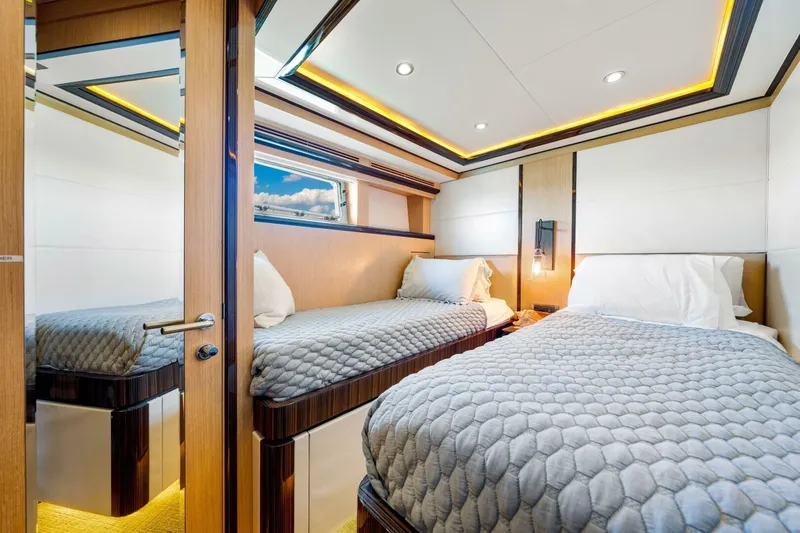 Slide: The Image of 2010 83 Ocean Alexander Motor Yacht 'Relentless' - 43