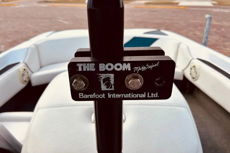 Slide: The Image of 2001 Correct Craft Air Nautique boat with Barefoot International Ltd. boom attachment. - 14