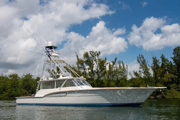 Slide: The Image of Donzi Express (Seakeeper 16 Gyro) 2005 - 0