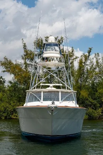 Slide: The Image of Donzi Express (Seakeeper 16 Gyro) 2005 - 1