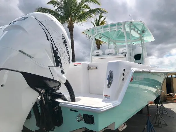 Slide: The Image of Contender 39 Fisharound 2019 - 10