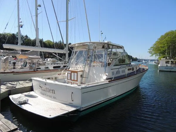 Slide: The Image of Grand Banks Eastbay 38 Hard Top 1995 - 3