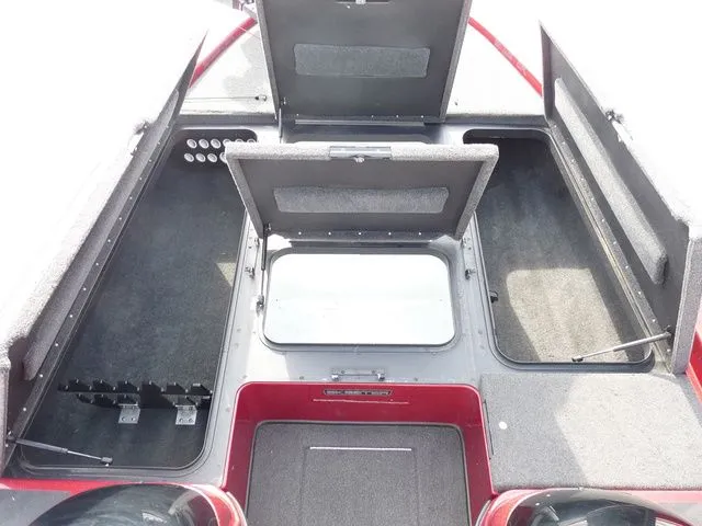 Slide: The Image of Skeeter ZX225 2011 - 12