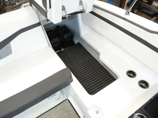 Slide: The Image of Monterey M-225 2019 - 12