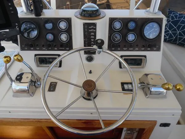 Slide: The Image of Viking 44 Aft Cabin Motor Yacht 1986 - 11