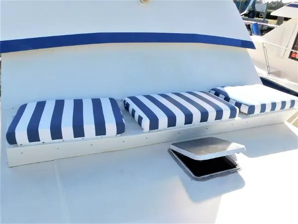 Slide: The Image of Viking 44 Aft Cabin Motor Yacht 1986 - 4