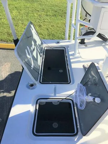 Slide: The Image of Young Boats 26 Gulfshore Custom 2019 - 9