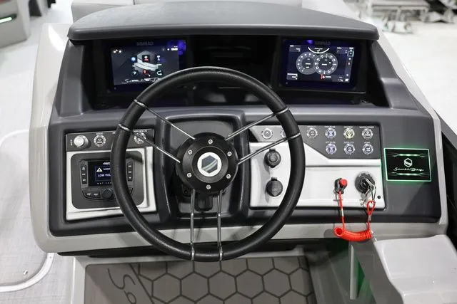 Slide: The Image of South Bay 525 RS Hybrid Arch 2026 - 12