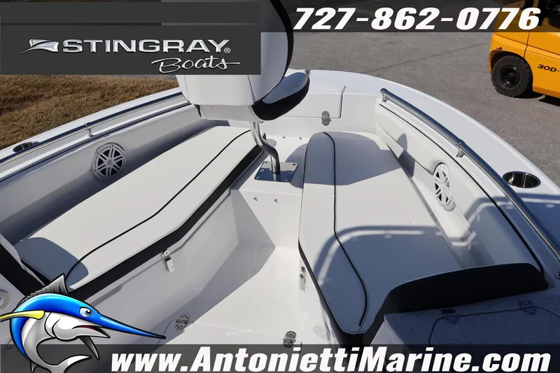 Slide: The Image of 2026 Stingray 216 CC boat interior with seating, displayed by Antonietti Marine. - 28