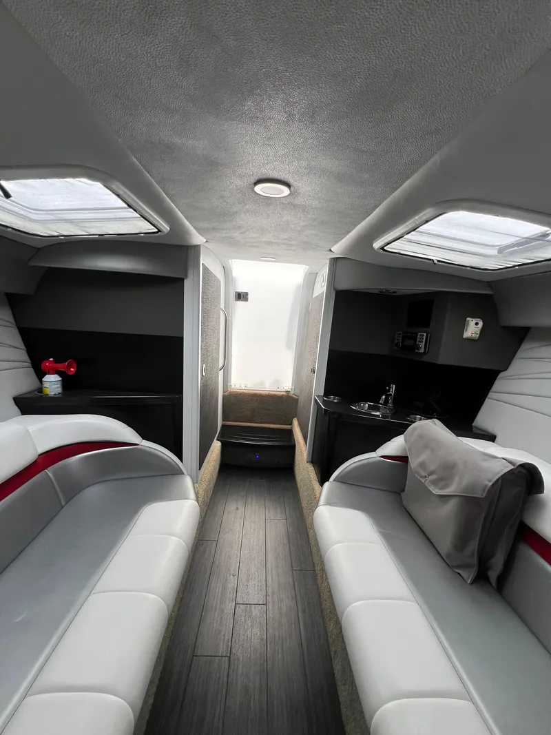 Slide: The Image of Interior of 2016 Formula 353 FASTech boat, modern and comfortable. - 46