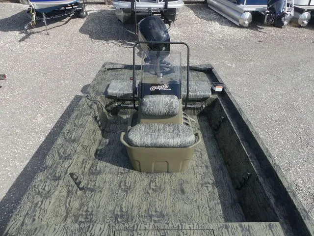 Slide: The Image of Tracker Grizzly 1860 CC 2026 - 12