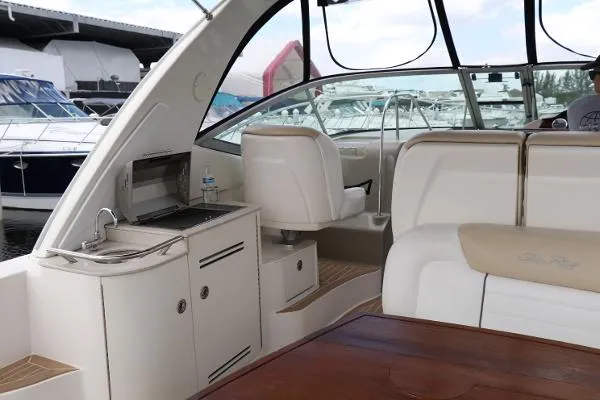 Slide: The Image of Sea Ray 330 Sundancer 2008 - 9