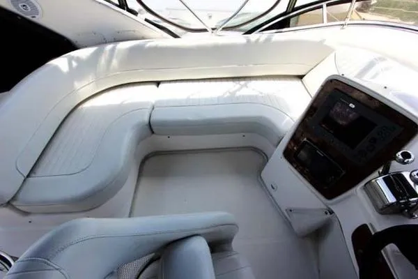 Slide: The Image of Meridian Flybridge Cruiser 2004 - 9
