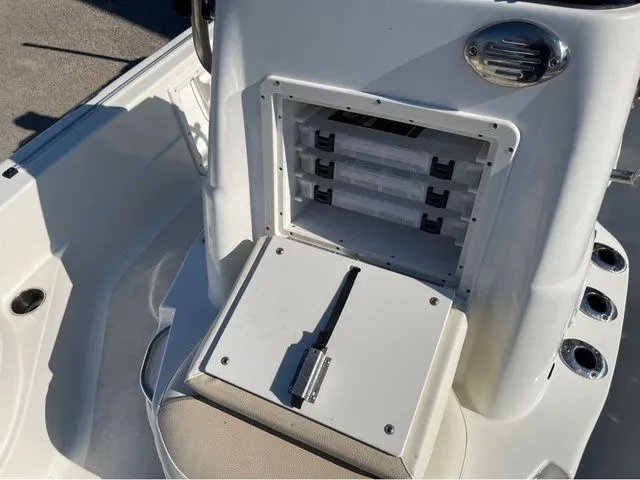 Slide: The Image of NauticStar 227 XTS 2018 - 12