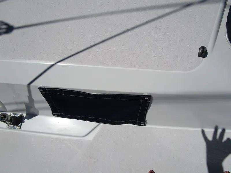 Slide: The Image of Catalina 350 gen and solar 2004 - 10