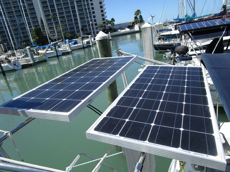 Slide: The Image of Catalina 350 gen and solar 2004 - 4
