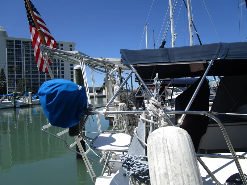 Slide: The Image of Catalina 350 gen and solar 2004 - 5