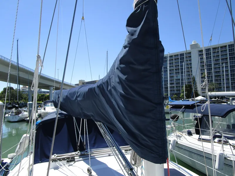 Slide: The Image of Catalina 350 gen and solar 2004 - 9