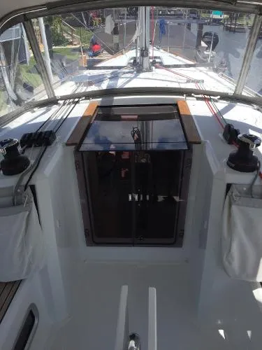 Slide: The Image of Beneteau Oceanis 35.1 2019 - 8