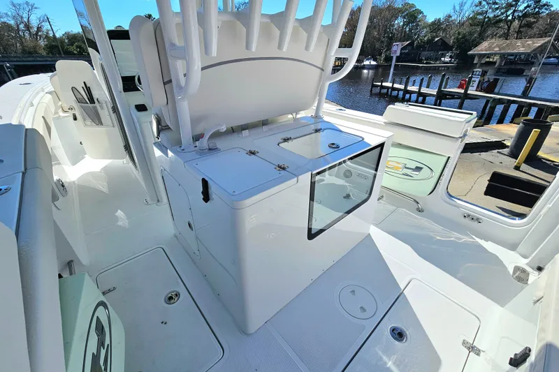Slide: The Image of 2026 Sea Hunt Ultra 285 SE boat interior, featuring sleek design and modern amenities. - 16