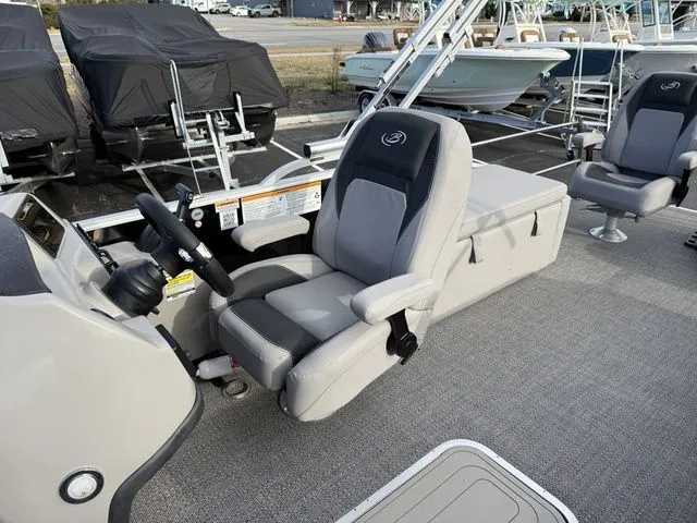 Slide: The Image of Barletta Aria 22CC 2025 - 10