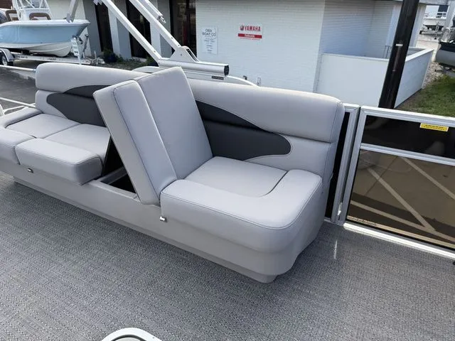 Slide: The Image of Barletta Aria 22CC 2025 - 9