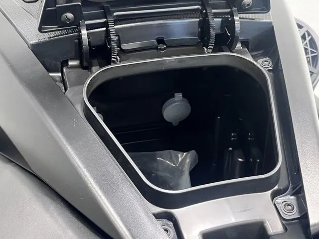 Slide: The Image of Yamaha FX Cruiser SVHO 2025 - 13