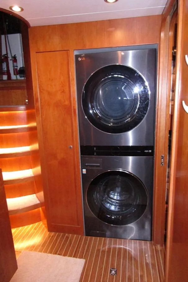 Slide: The Image of Forward laundry - 44