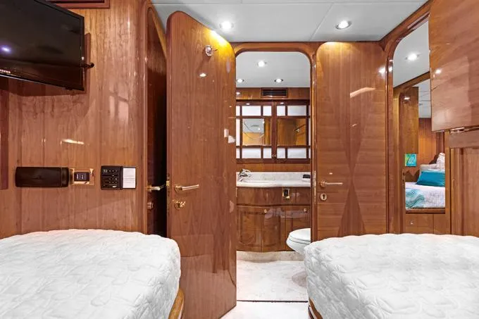 Slide: The Image of Port Side Guest Twin - 34