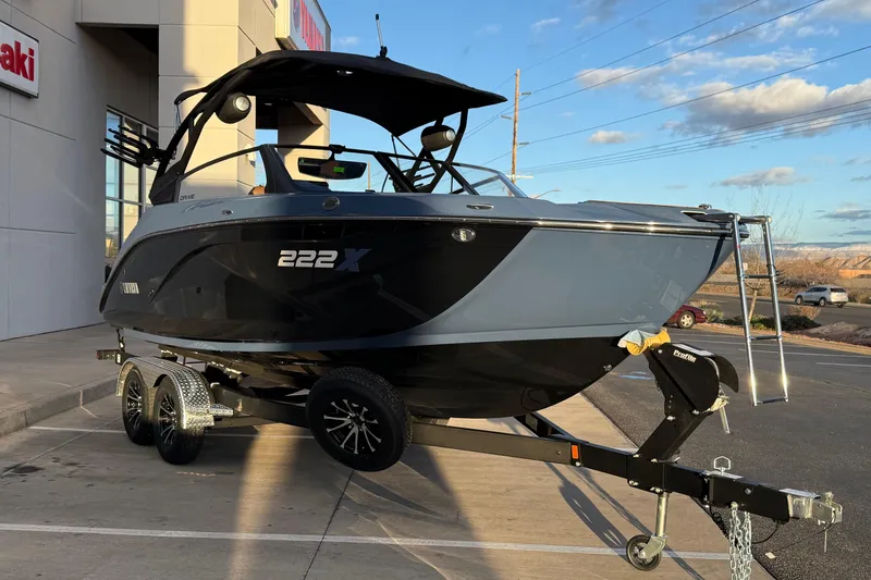 Slide: The Image of 2026 Yamaha Boats 222XD engine, showcasing advanced marine engineering design. - 12