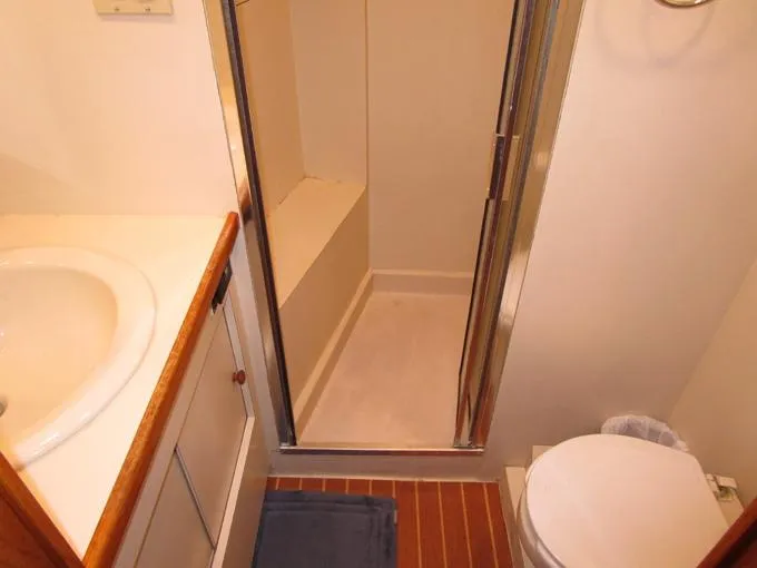 Slide: The Image of Captain's Head - 73