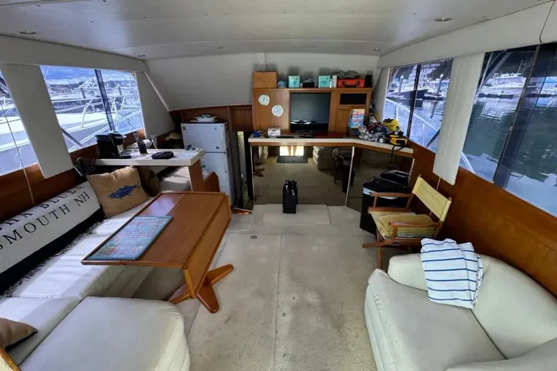 Slide: The Image of Post 44 Convertible 1990 - 16