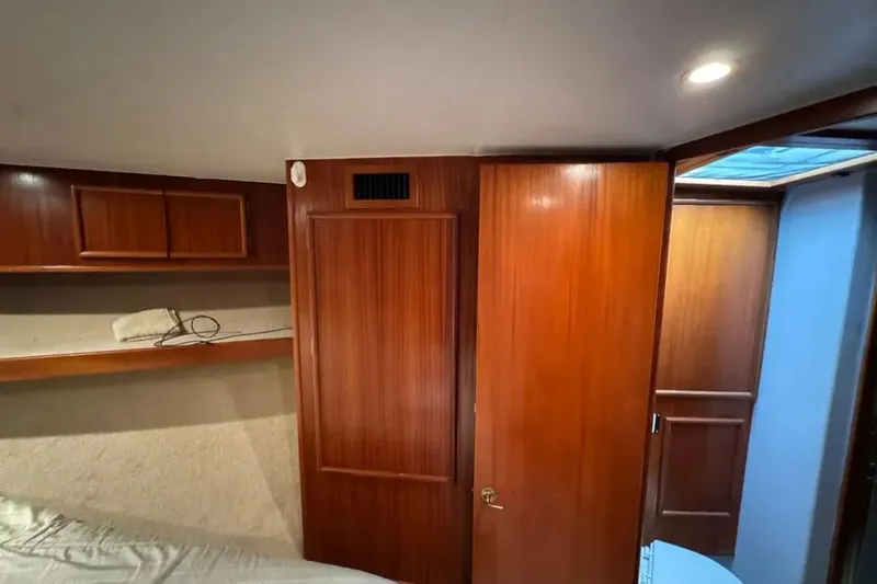 Slide: The Image of Post 44 Convertible 1990 - 27