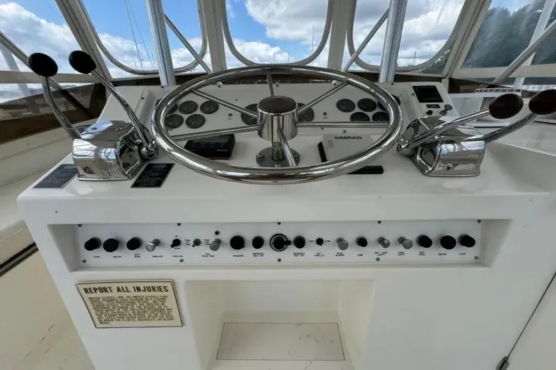 Slide: The Image of Post 44 Convertible 1990 - 36