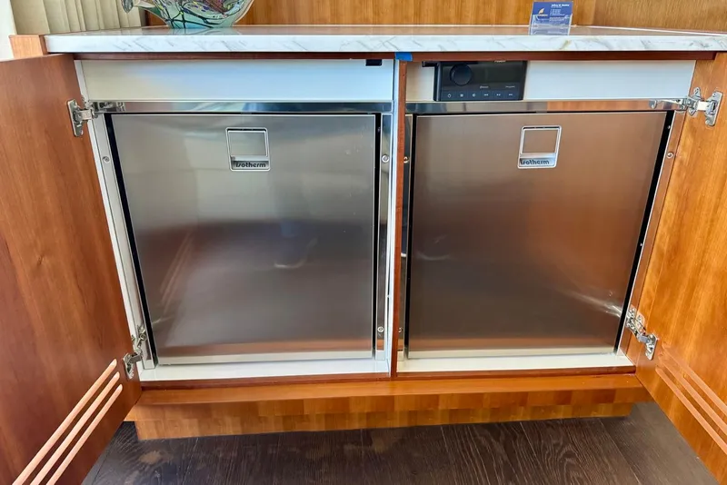Slide: The Image of Dual Skylounge refrigerators - 43