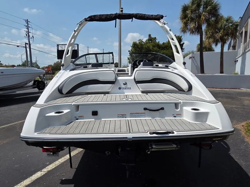 Slide: The Image of Yamaha 195S 2023 - 7