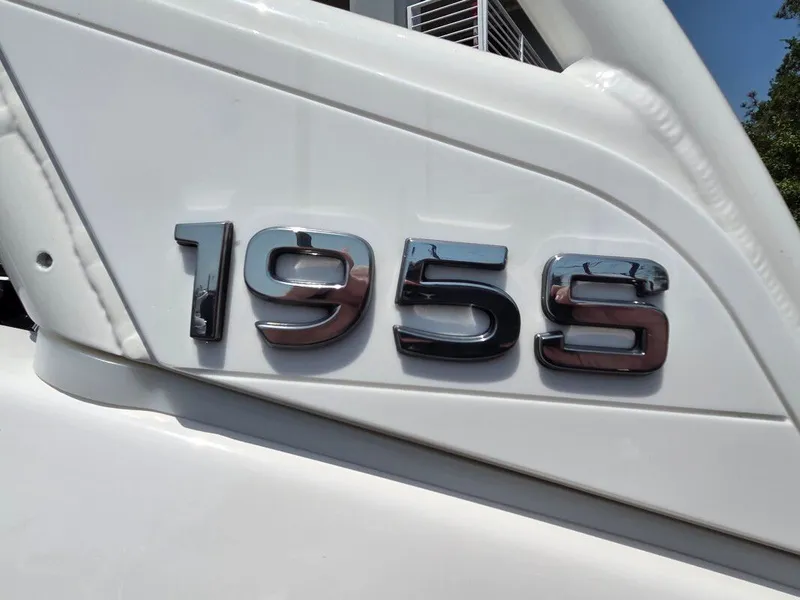 Slide: The Image of Yamaha 195S 2023 - 9